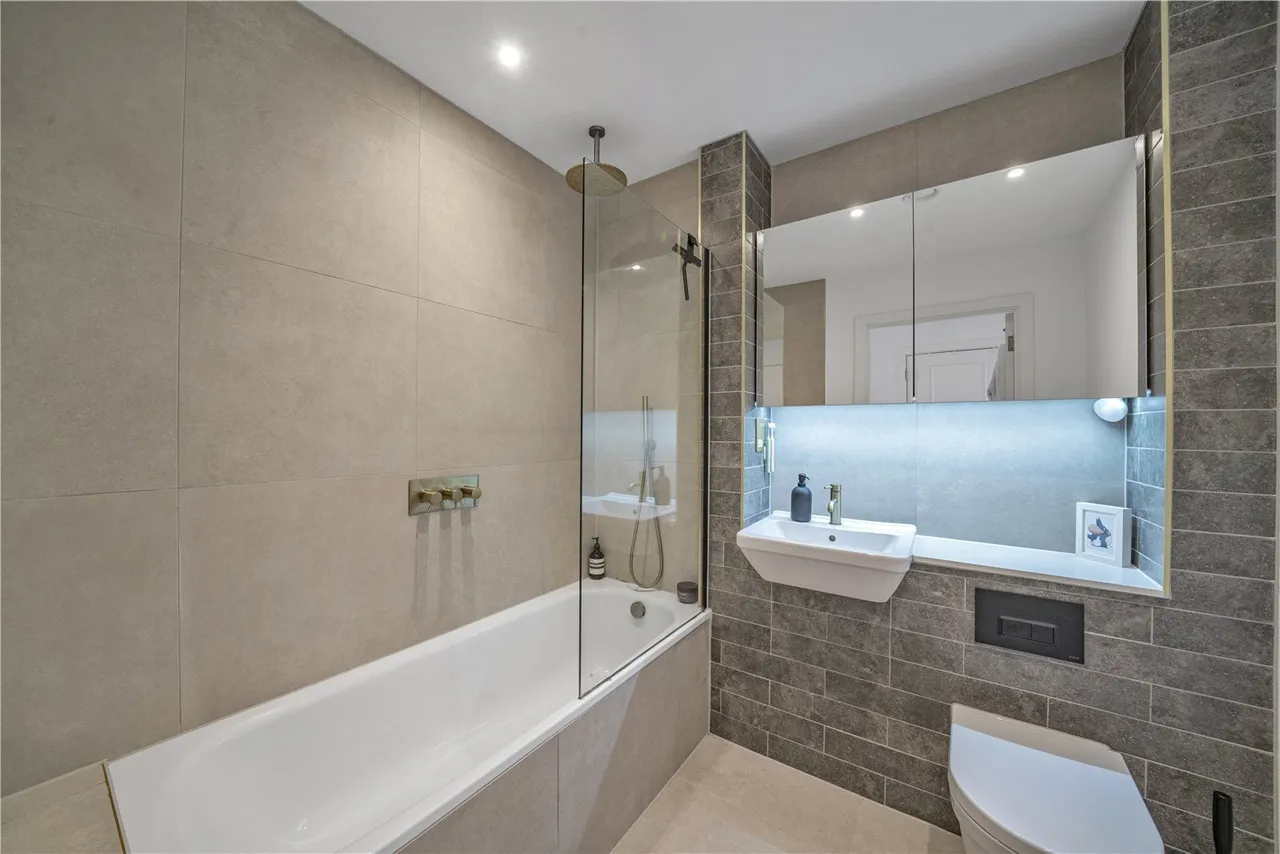 Ravensbury Terrace, London, SW18, photo 6