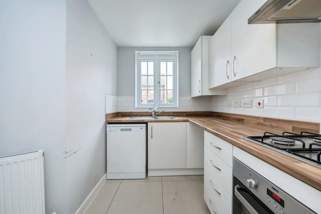 Hovingham Drive, Great Denham, Bedford, Bedfordshire, MK40, photo 15