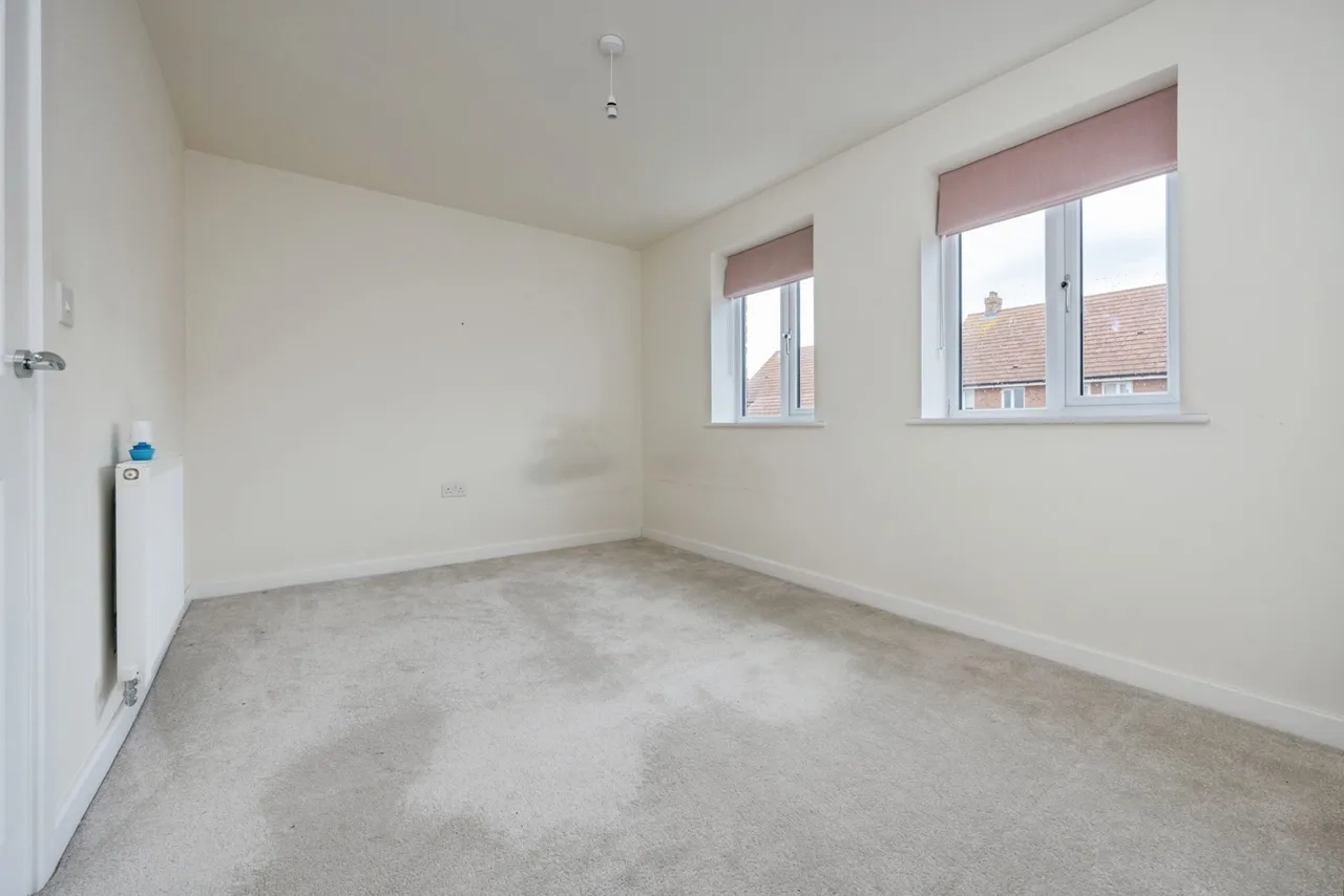 Hovingham Drive, Great Denham, Bedford, Bedfordshire, MK40, photo 10
