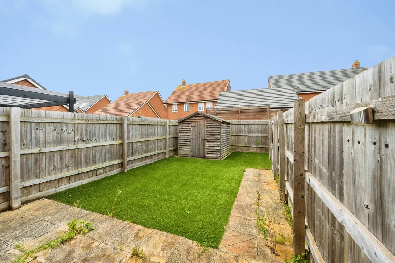 Hovingham Drive, Great Denham, Bedford, Bedfordshire, MK40, photo 24