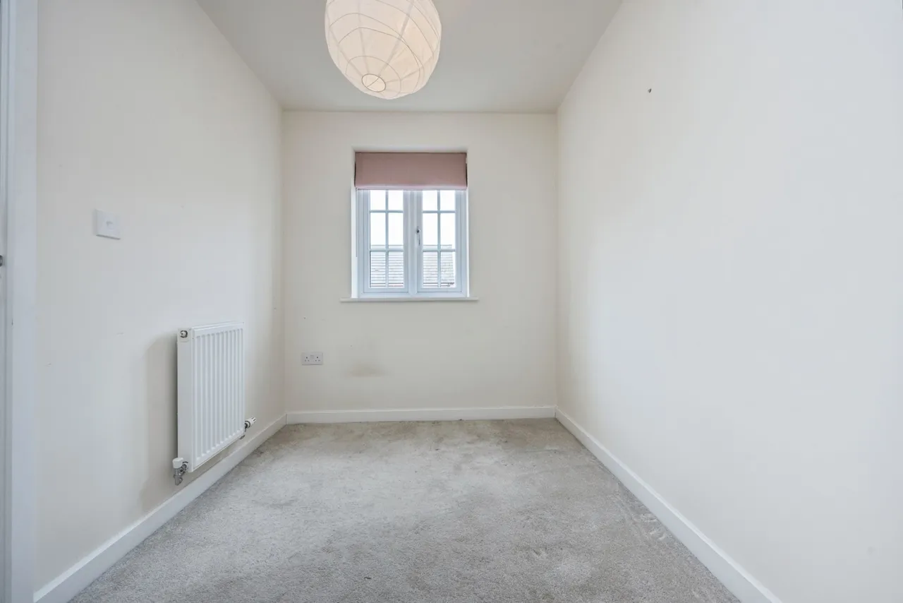 Hovingham Drive, Great Denham, Bedford, Bedfordshire, MK40, photo 6