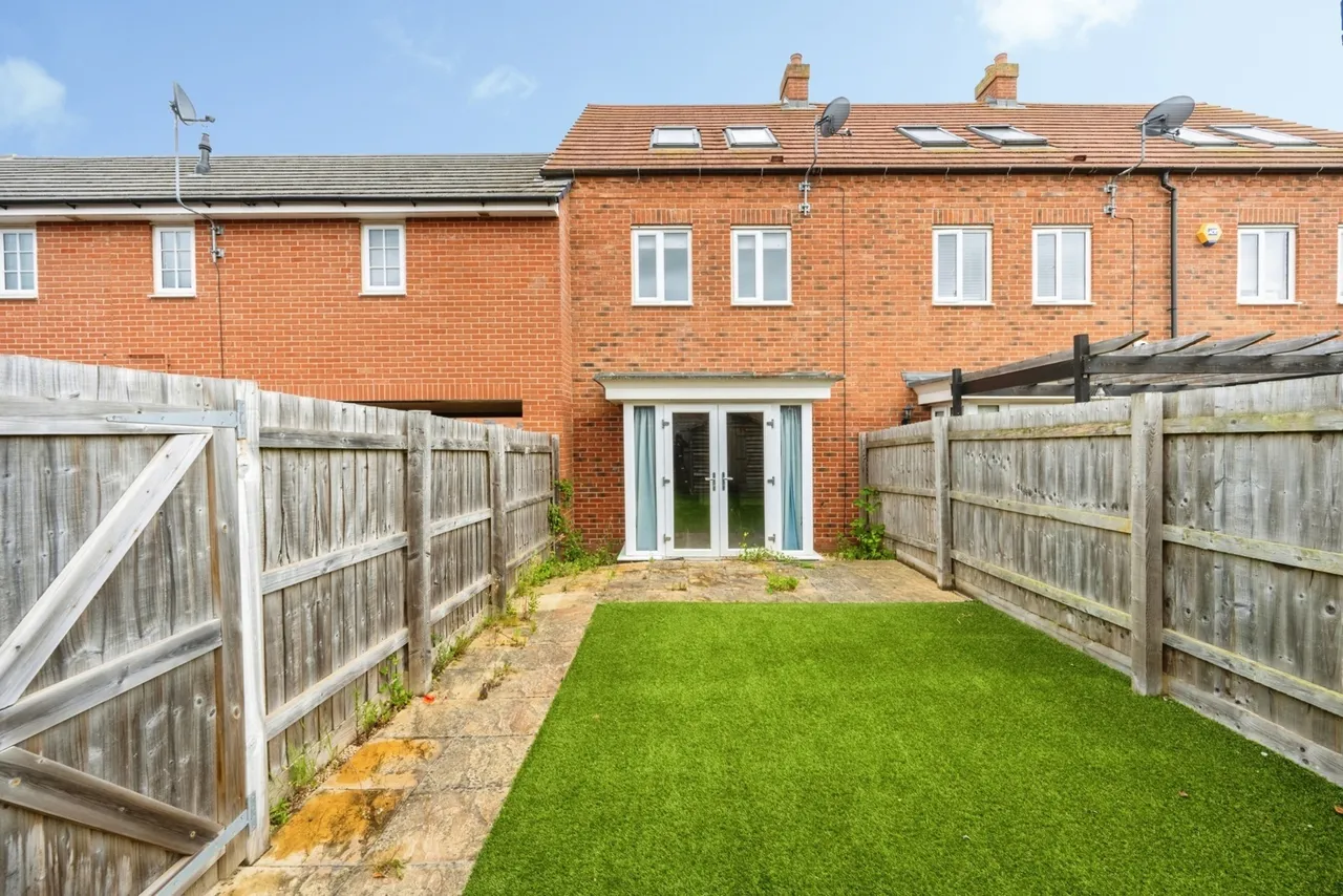 Hovingham Drive, Great Denham, Bedford, Bedfordshire, MK40, photo 25