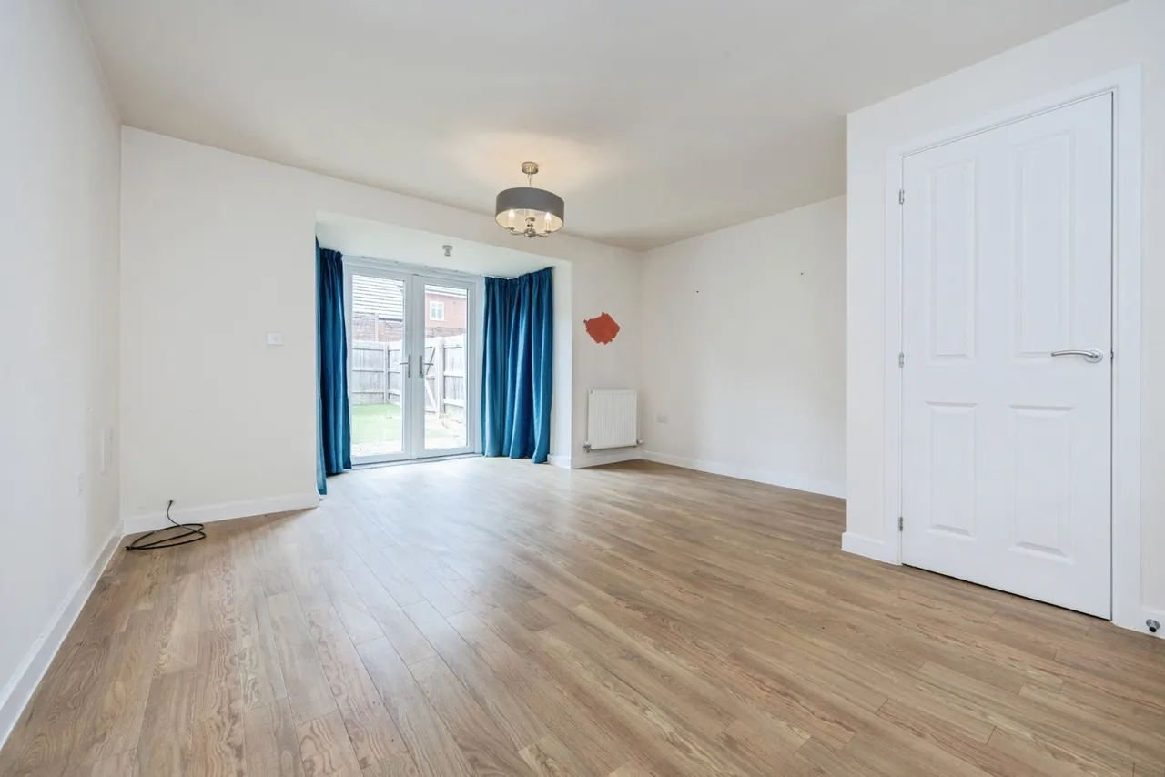 Hovingham Drive, Great Denham, Bedford, Bedfordshire, MK40, photo 21