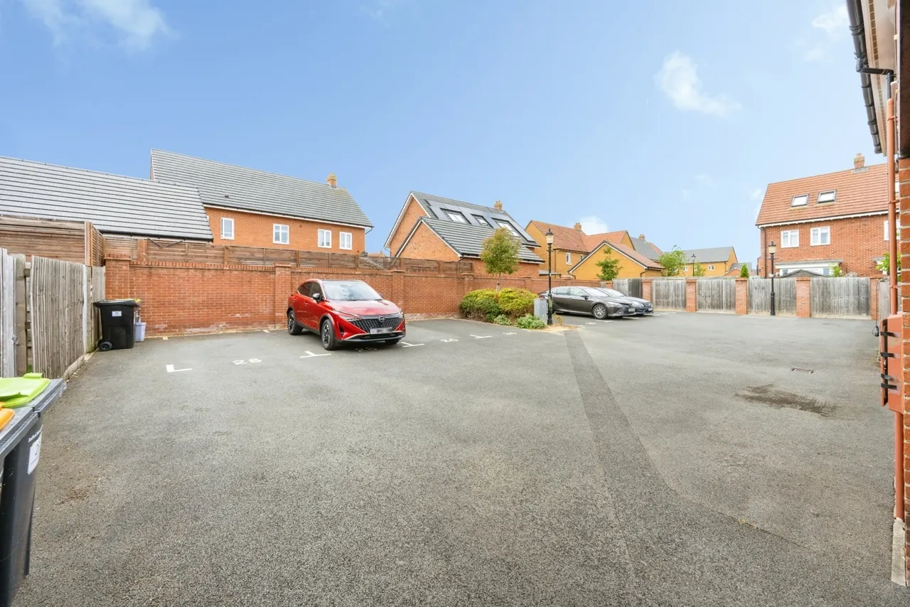 Hovingham Drive, Great Denham, Bedford, Bedfordshire, MK40, photo 26