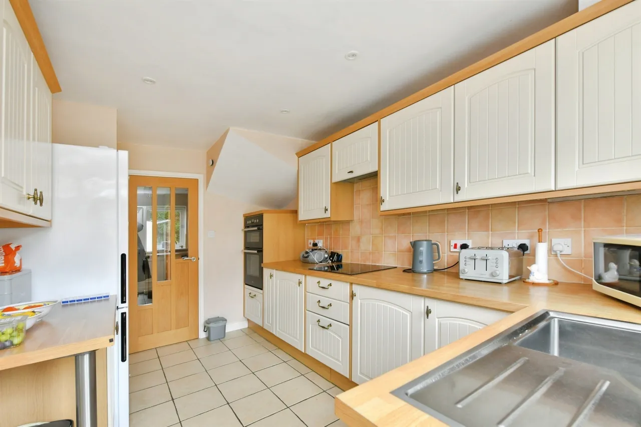 Cook Court, Latchbrook, Saltash, photo 2