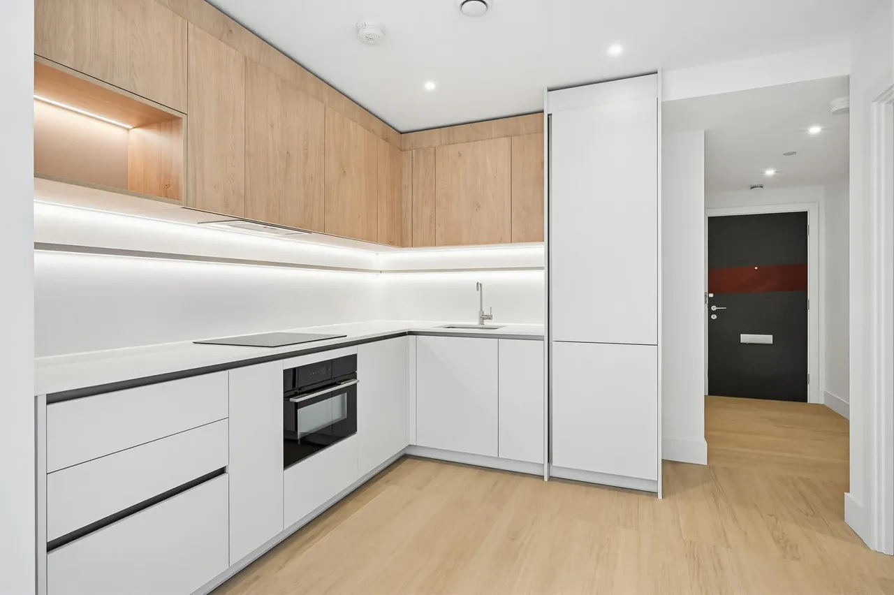 1 bed flat to rent, Bowline House, Heron Wharf, E14