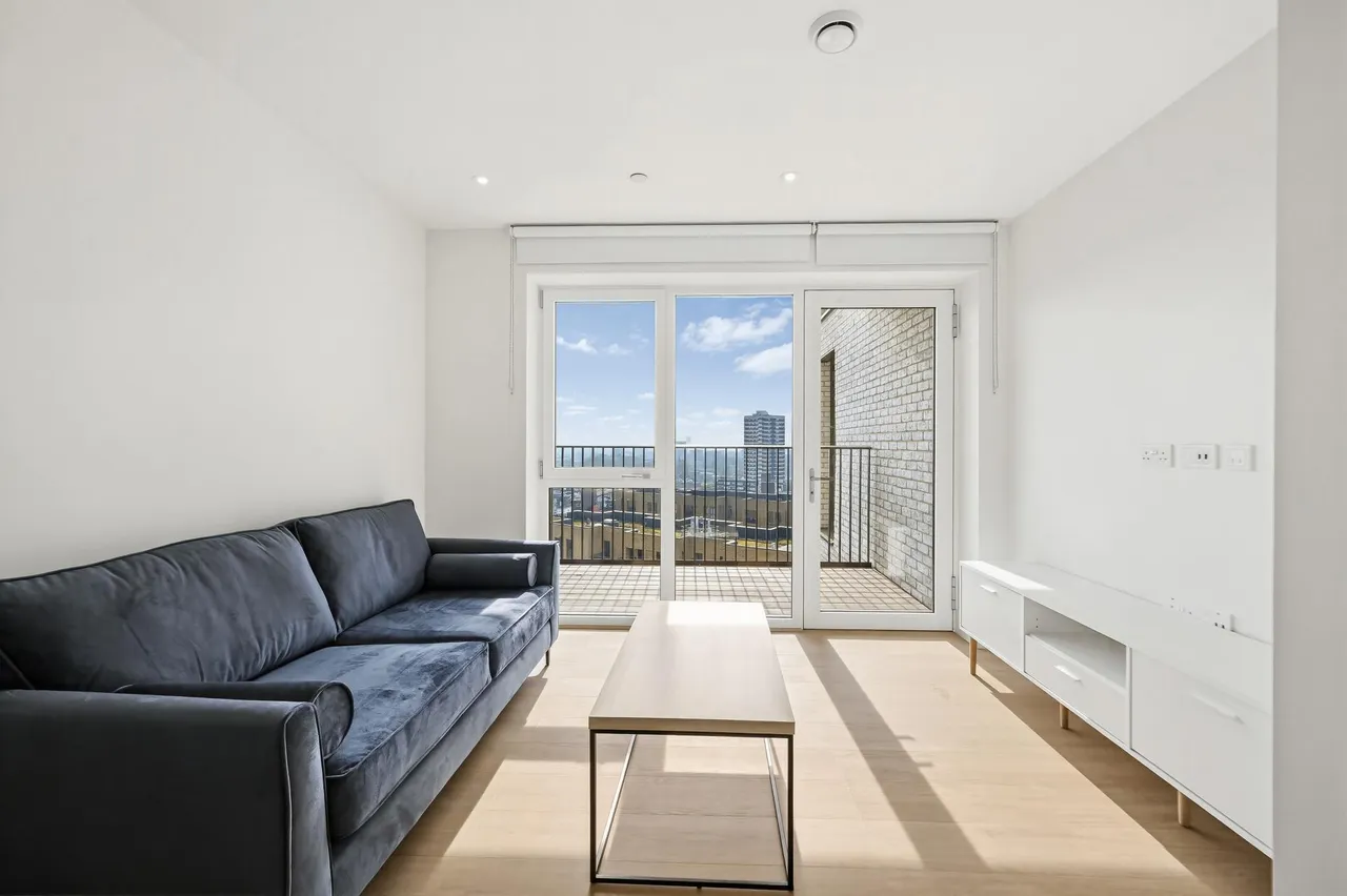 Bowline House, Heron Wharf, E14, photo 2