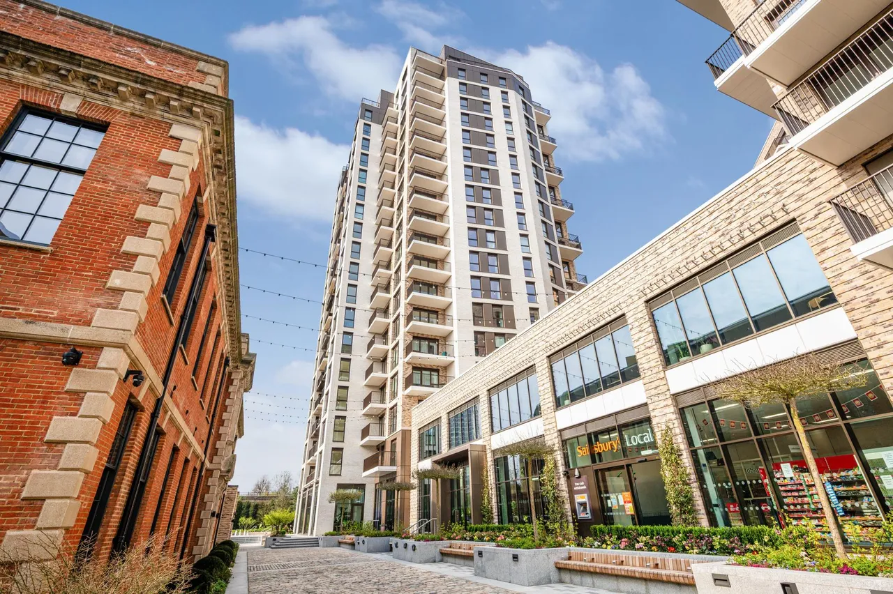 Bowline House, Heron Wharf, E14, photo 10