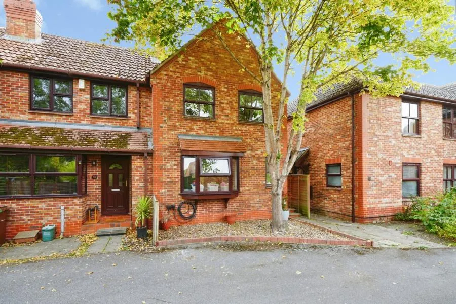 3 bed house to rent, Midwinter Avenue, Milton, OX14