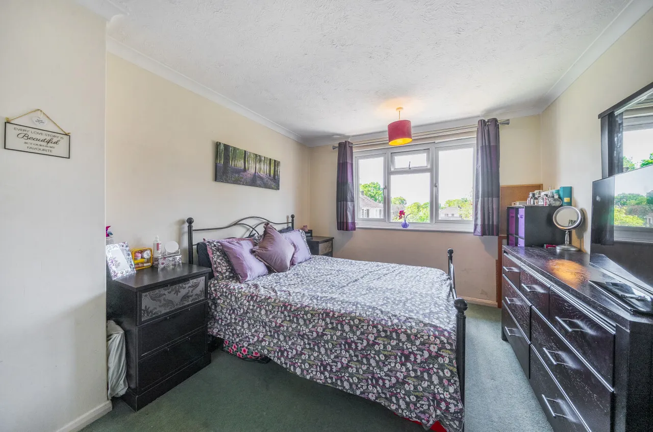 Nightingale Drive, Mytchett, Camberley, Surrey, GU16 6BZ, photo 7