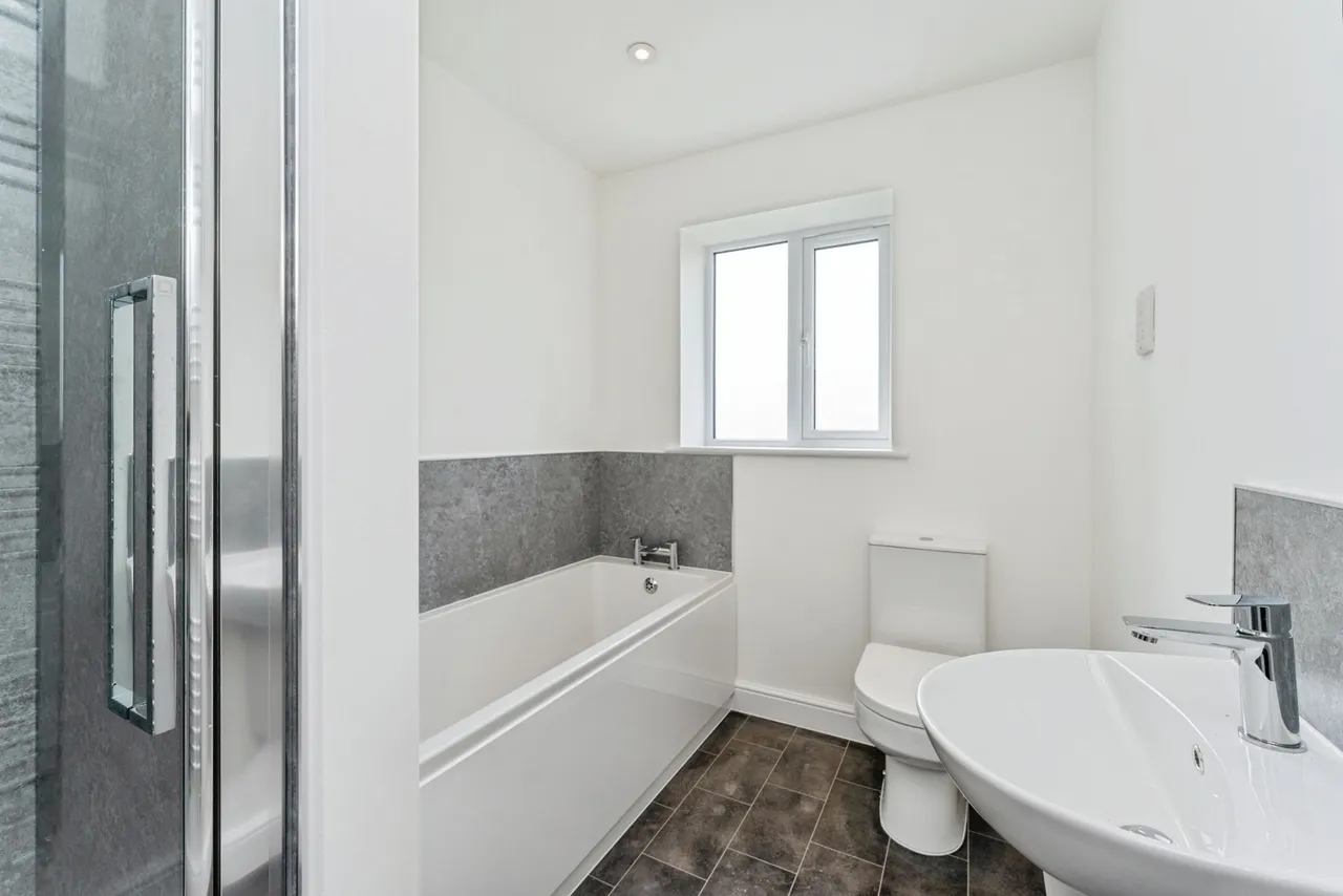 Holmleigh Close, Buckley, CH7, photo 11