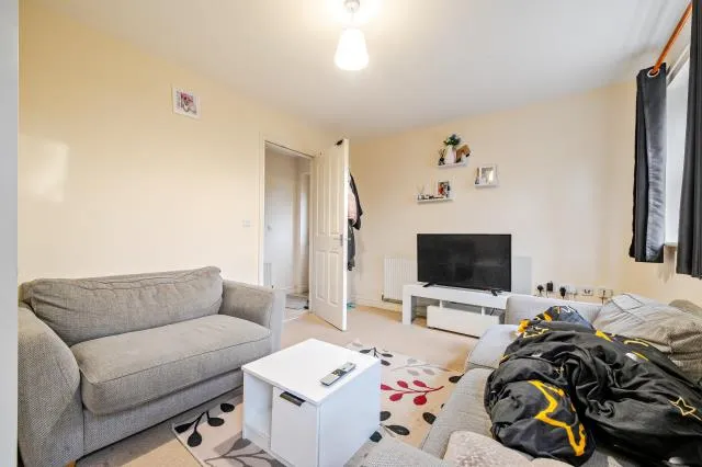 Ruskin Road, OX16, photo 5
