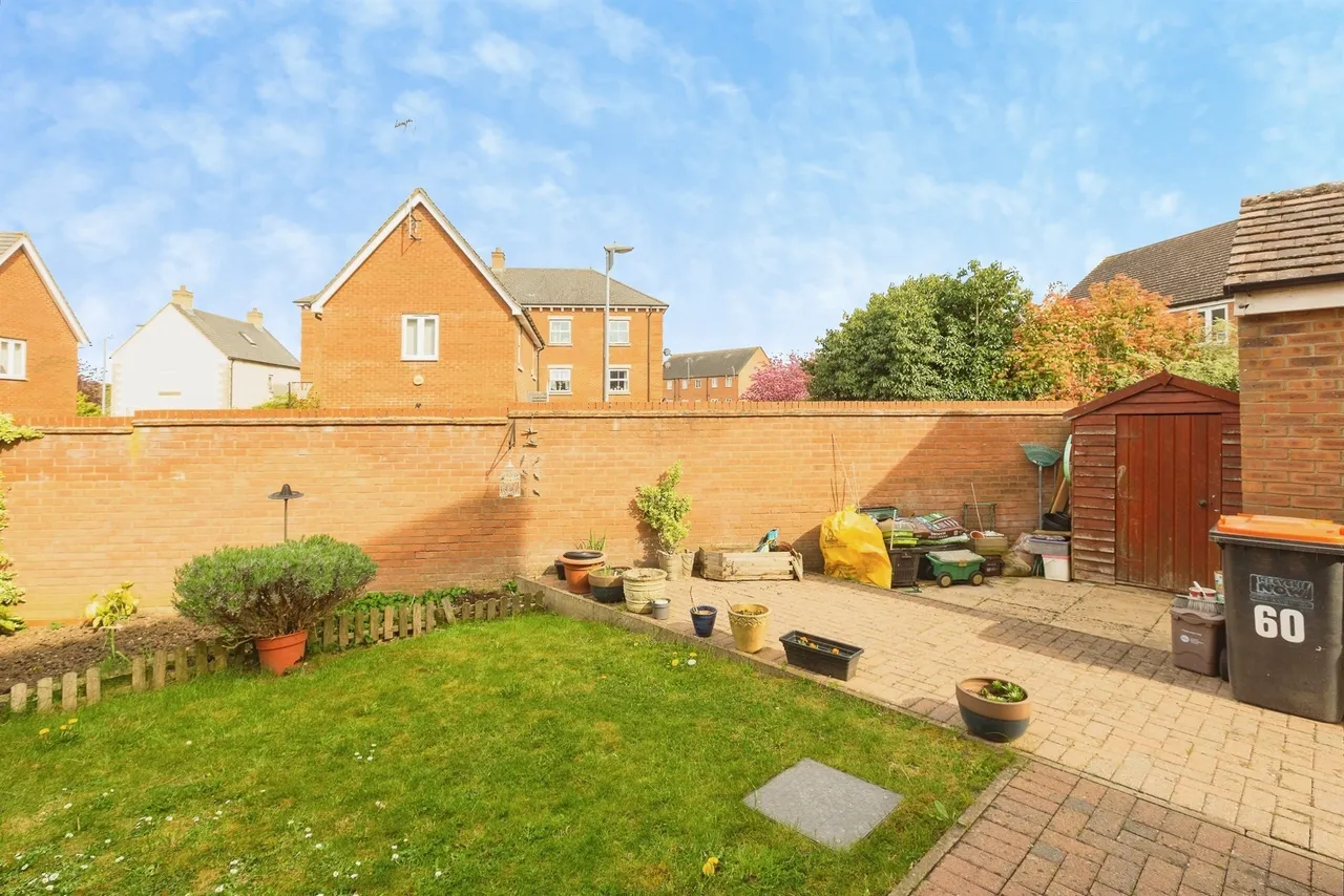 Plover Road, Leighton Buzzard, LU7, photo 5