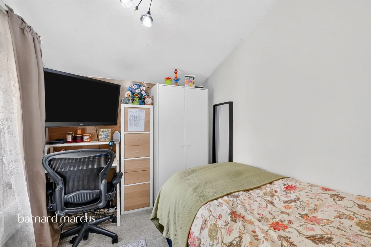 Gainsborough Road, Epsom, KT19, photo 7