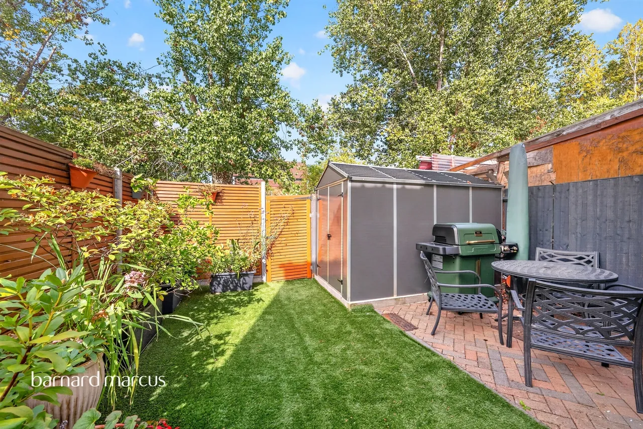 Gainsborough Road, Epsom, KT19, photo 11