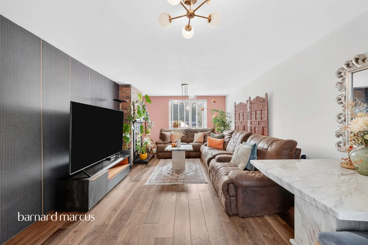 Gainsborough Road, Epsom, KT19, photo 3