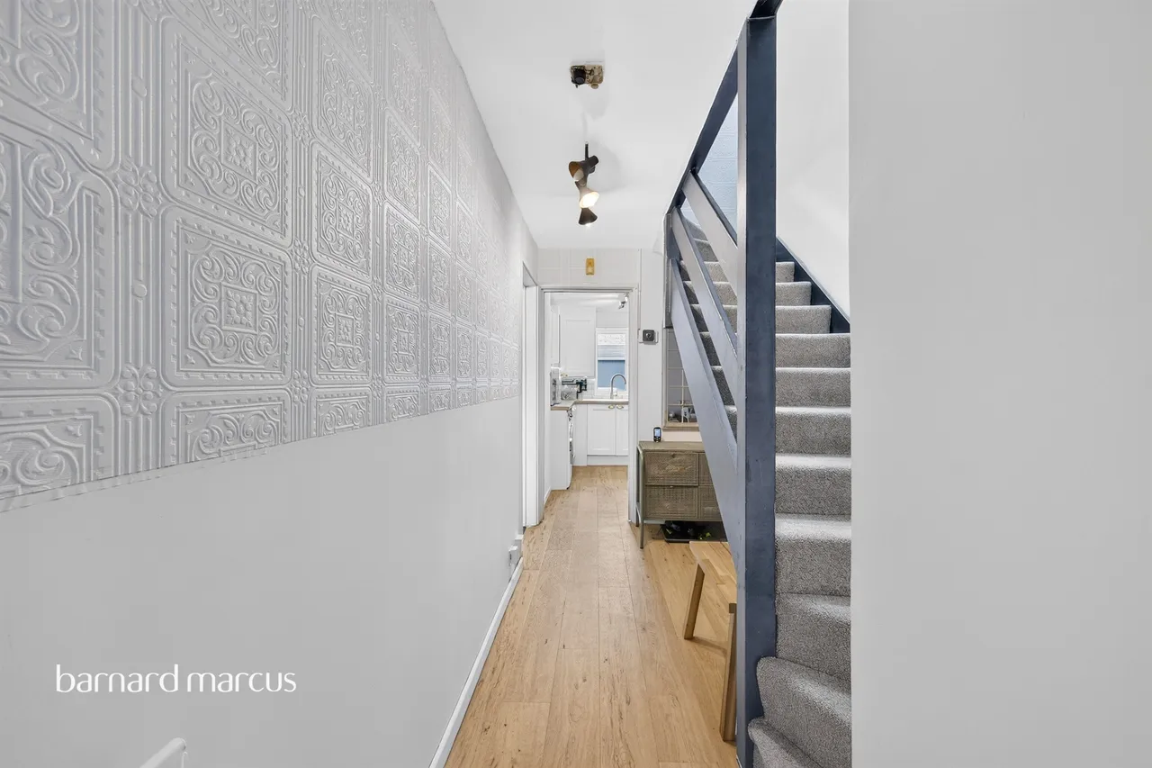 Gainsborough Road, Epsom, KT19, photo 10