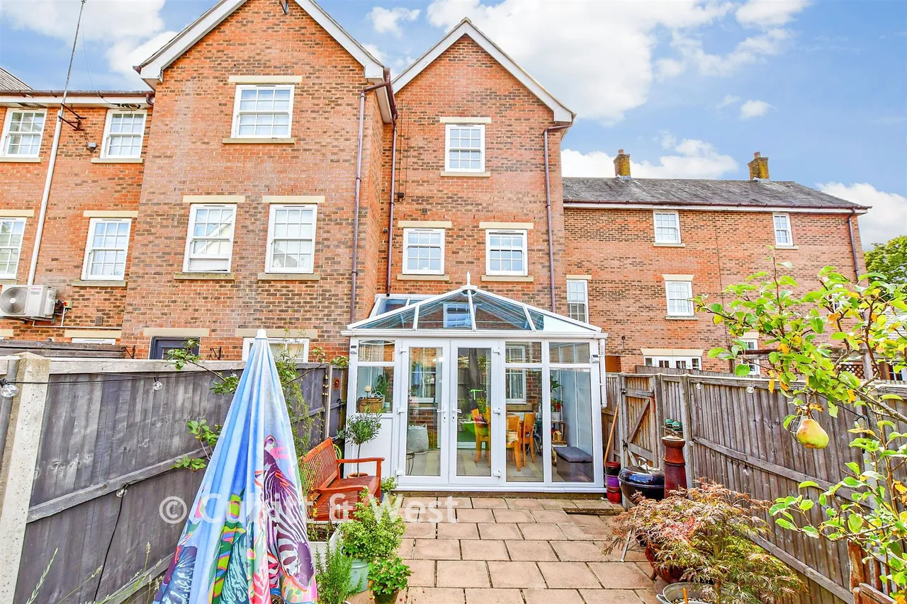Hatchmore Road, Denmead, PO7, photo 17