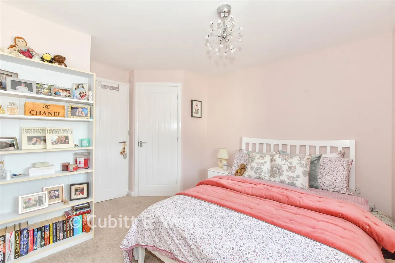 Hatchmore Road, Denmead, PO7, photo 12