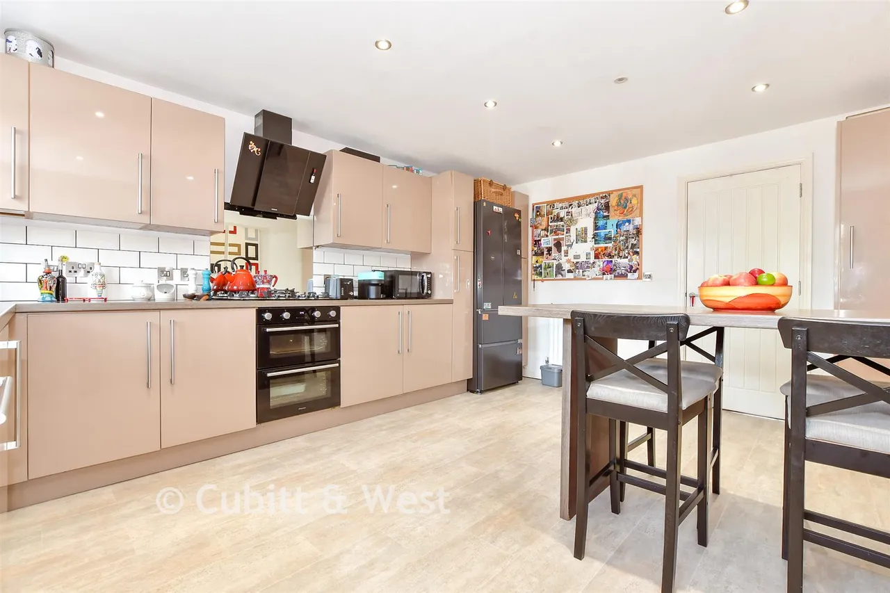 Hatchmore Road, Denmead, PO7, photo 7