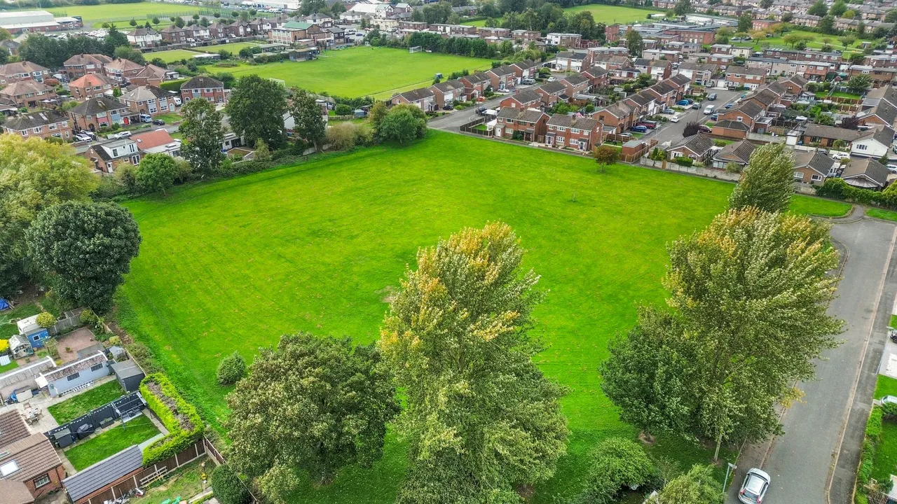 Burns Grove, Warrington, WA2, photo 46