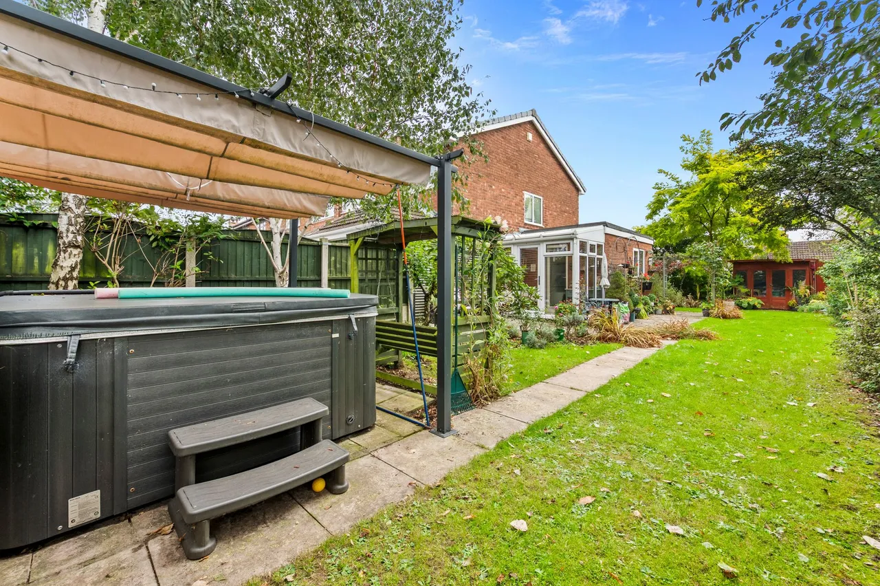 Burns Grove, Warrington, WA2, photo 36