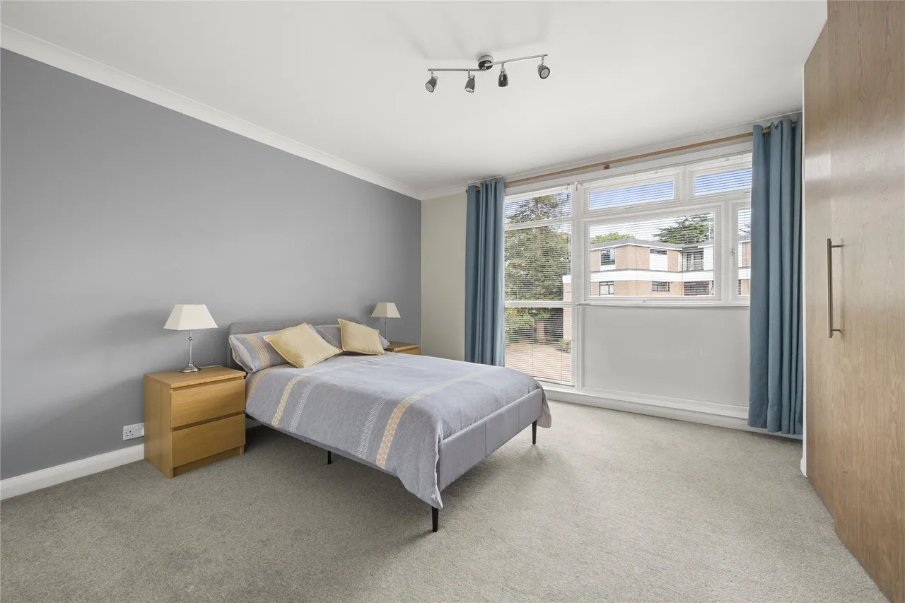 Beechcroft Manor, Weybridge, Surrey, KT13, photo 5