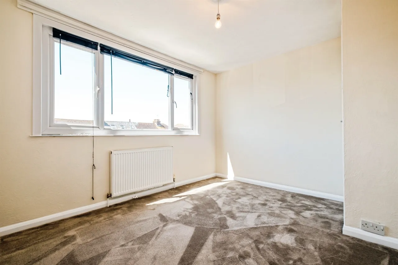Wembley Avenue, Lancing, BN15, photo 13