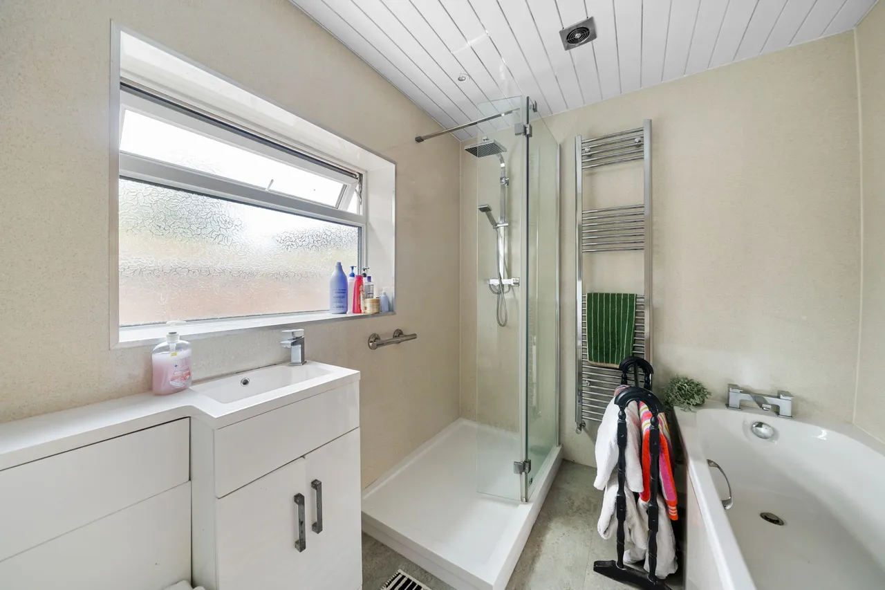 Bolton Road, Bamfurlong, Wigan, Wigan, WN2 5JZ, photo 11