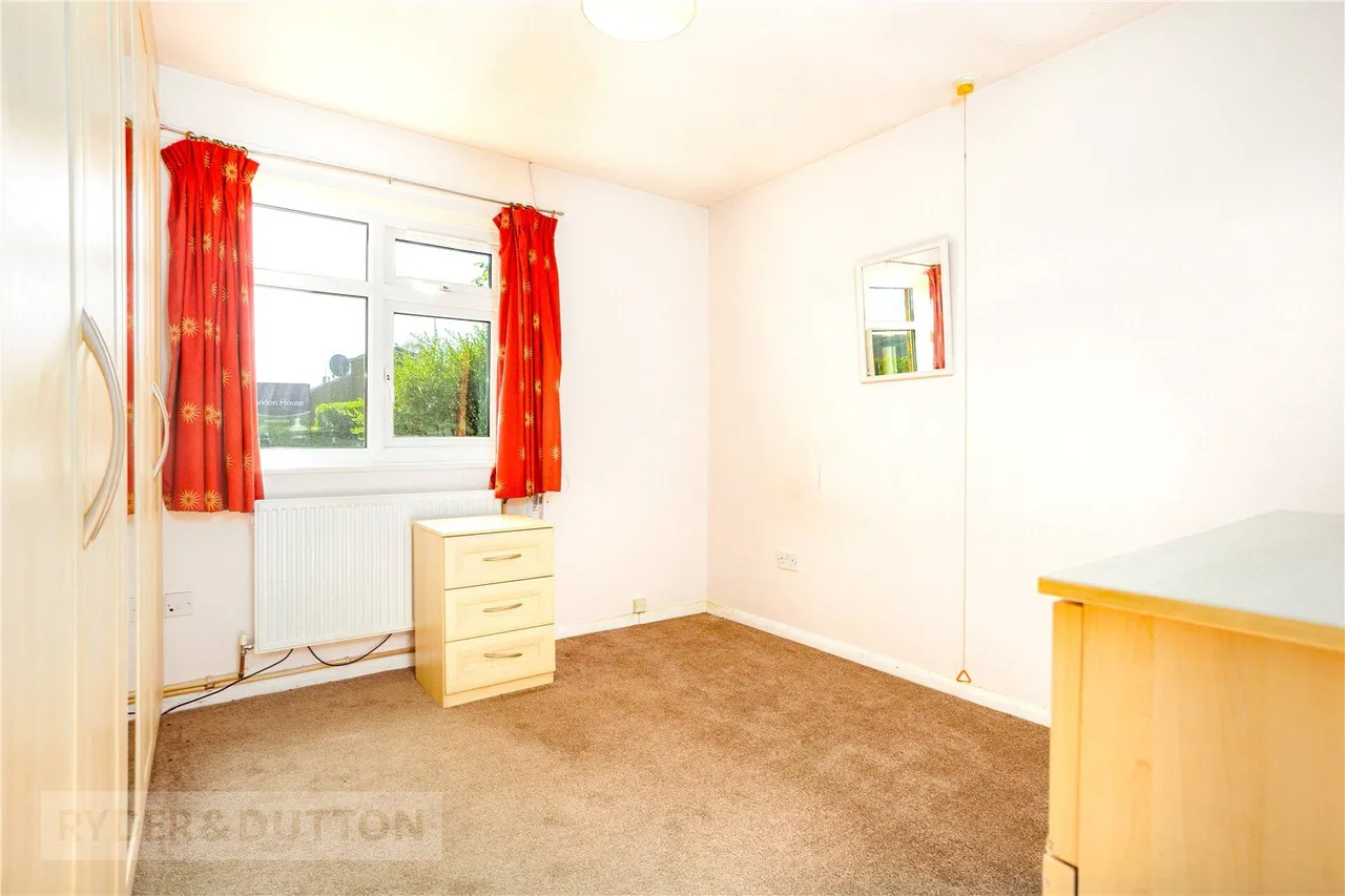 Market Street, Mossley, OL5, photo 7