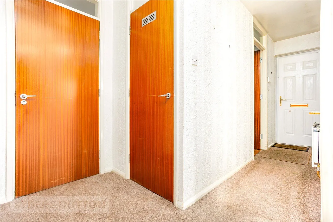 Market Street, Mossley, OL5, photo 14