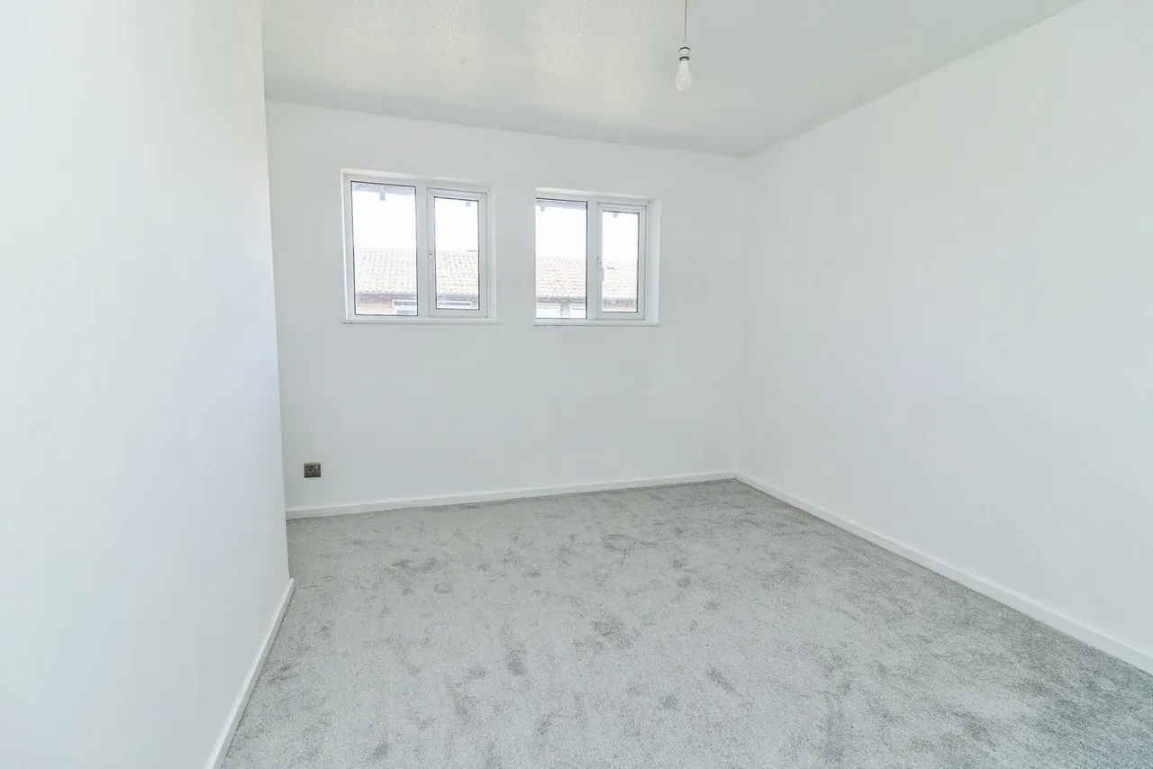 Ulyett Place, Oldbrook, Milton Keynes, Buckinghamshire, MK6, photo 13