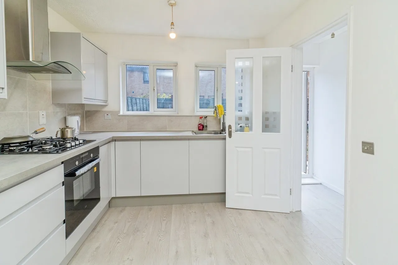 Ulyett Place, Oldbrook, Milton Keynes, Buckinghamshire, MK6, photo 8