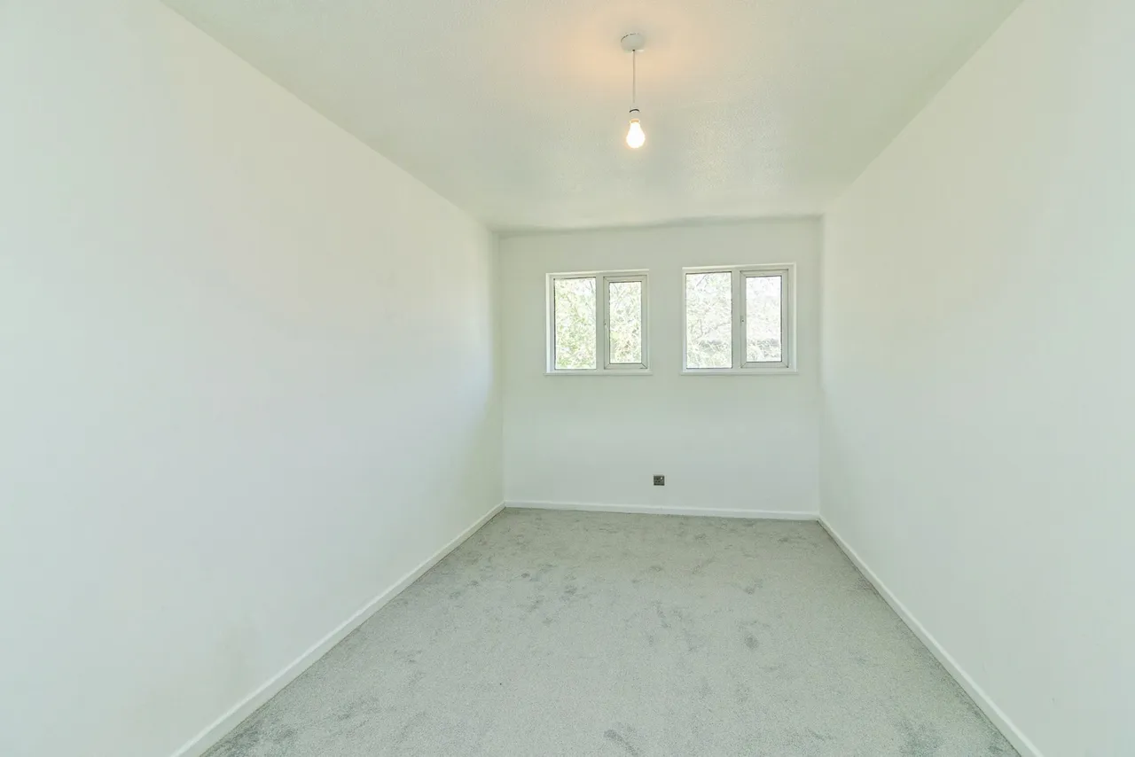 Ulyett Place, Oldbrook, Milton Keynes, Buckinghamshire, MK6, photo 15