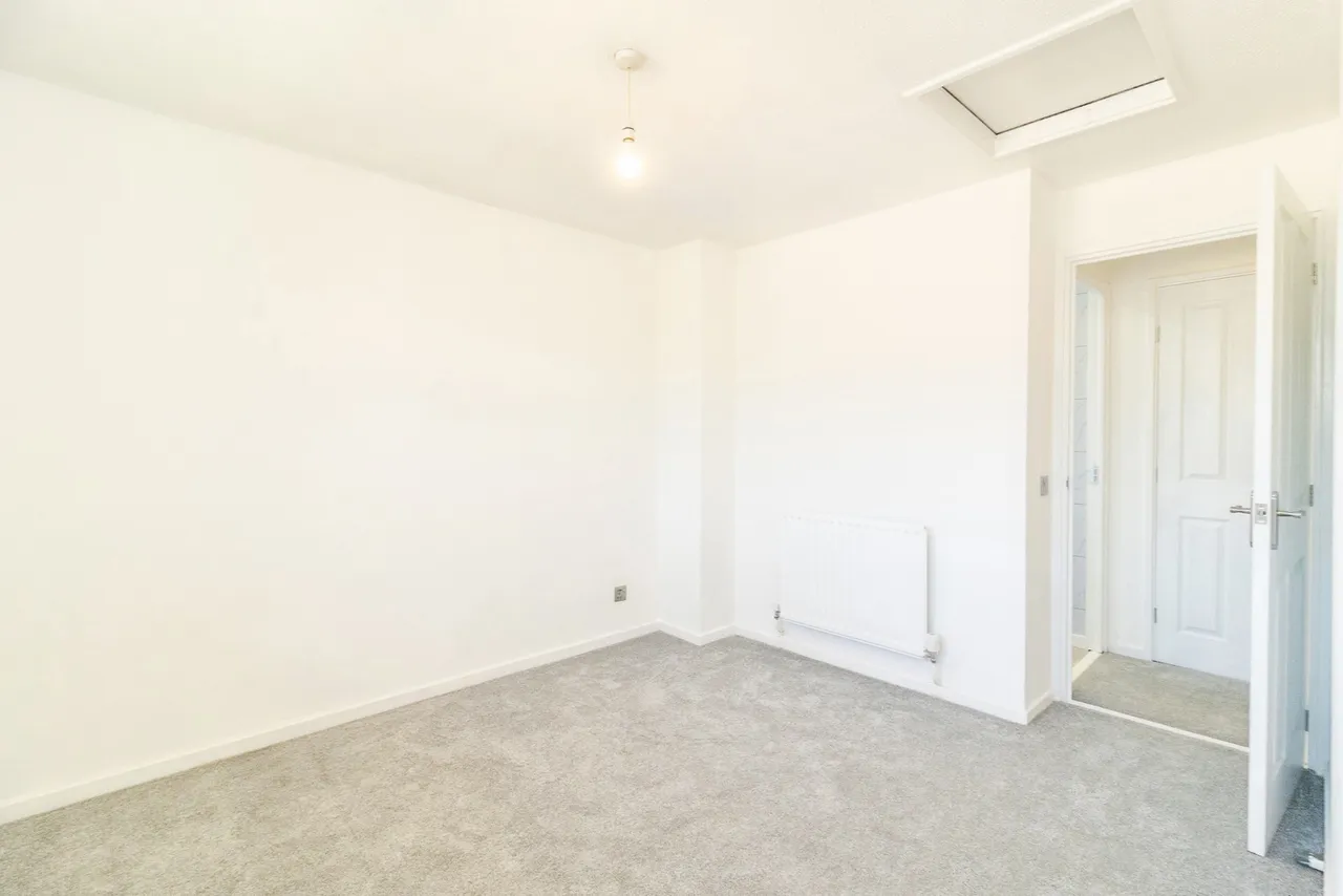 Ulyett Place, Oldbrook, Milton Keynes, Buckinghamshire, MK6, photo 12