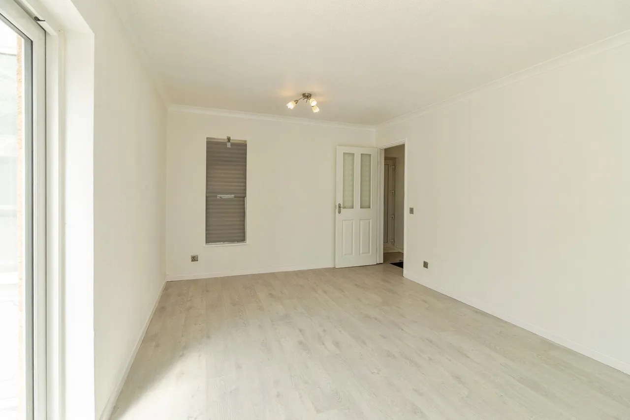Ulyett Place, Oldbrook, Milton Keynes, Buckinghamshire, MK6, photo 6