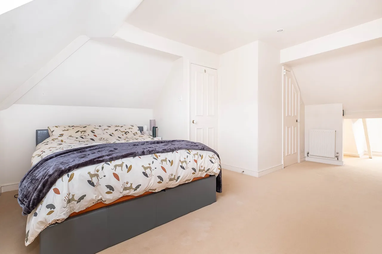 Compton Road, London, SW19, photo 13