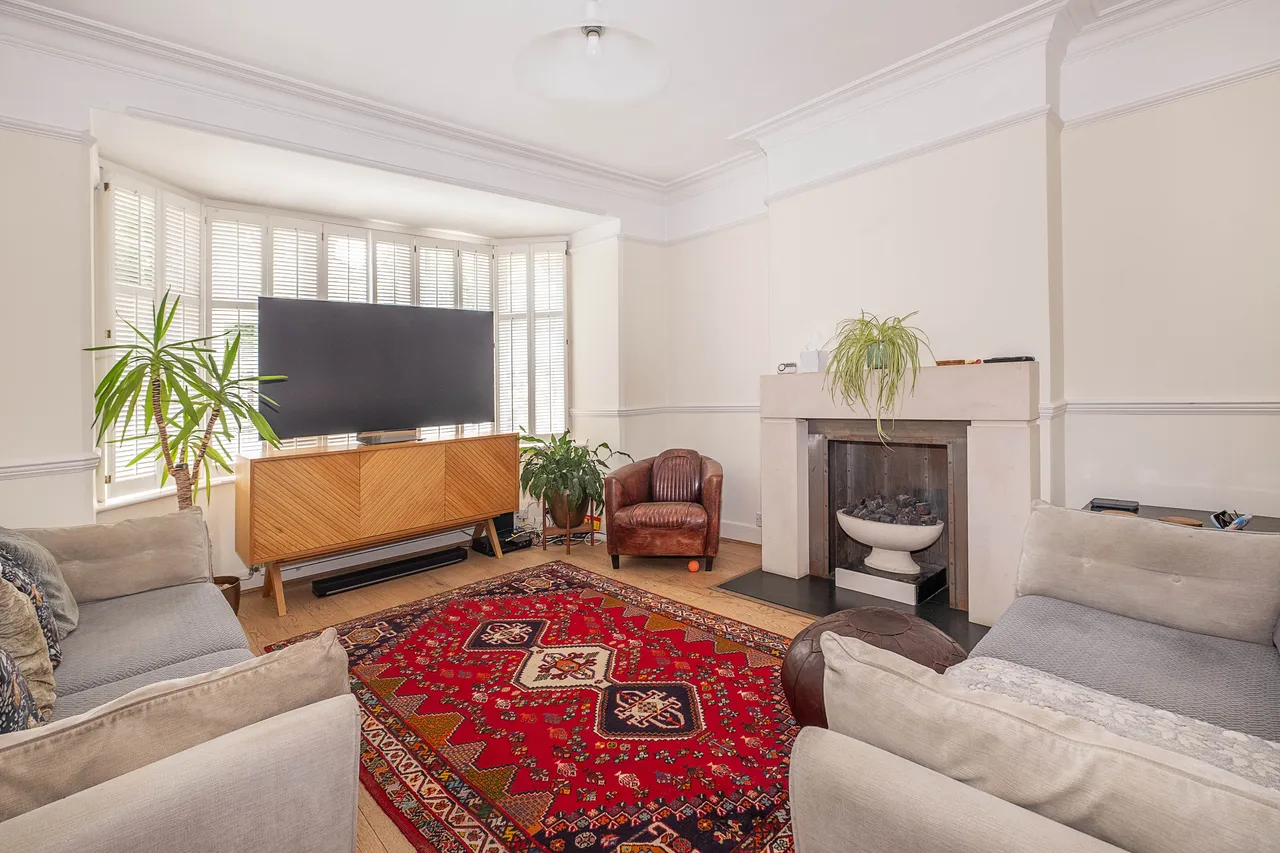 Compton Road, London, SW19, photo 3