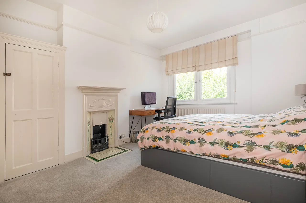 Compton Road, London, SW19, photo 9