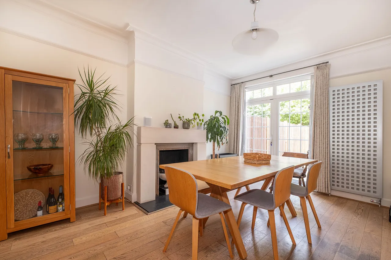 Compton Road, London, SW19, photo 4