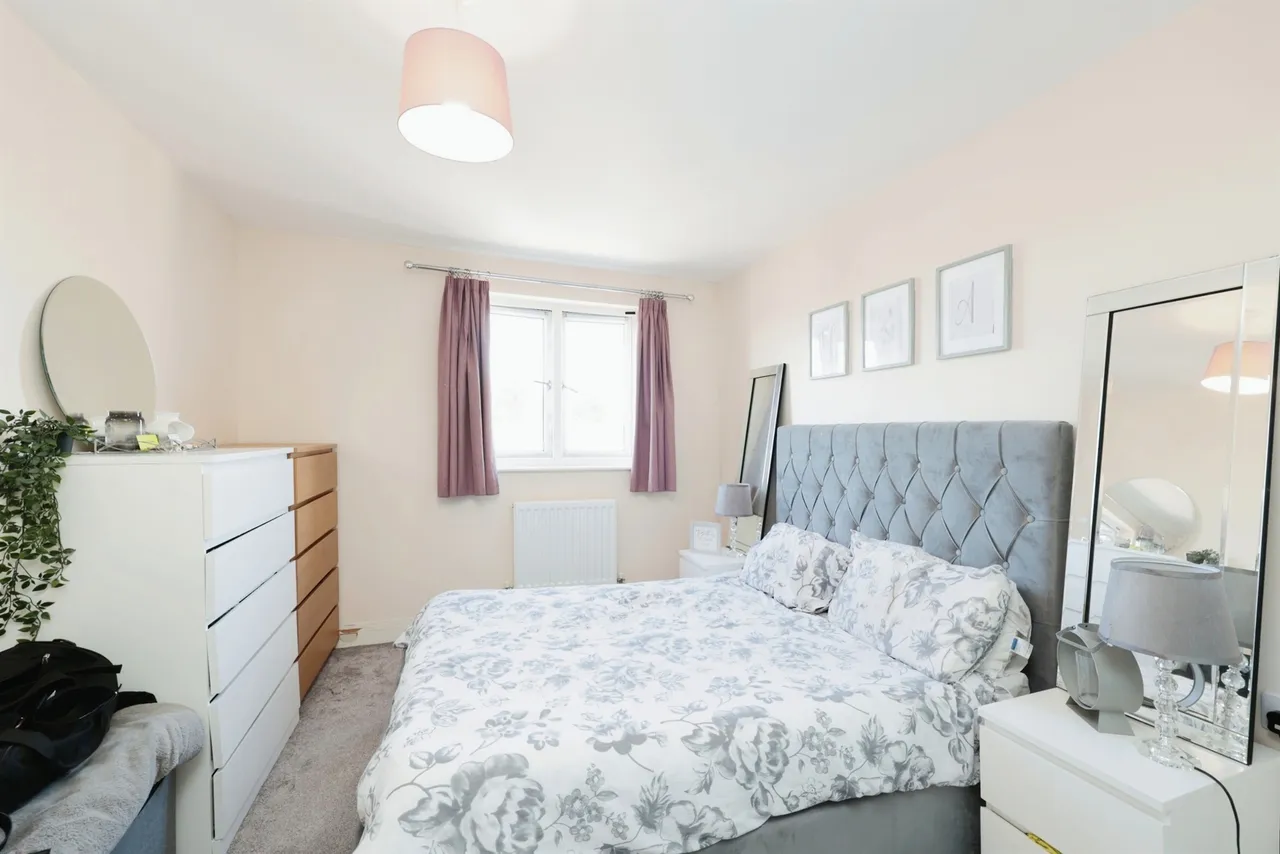 Hagden Lane, Watford, photo 12