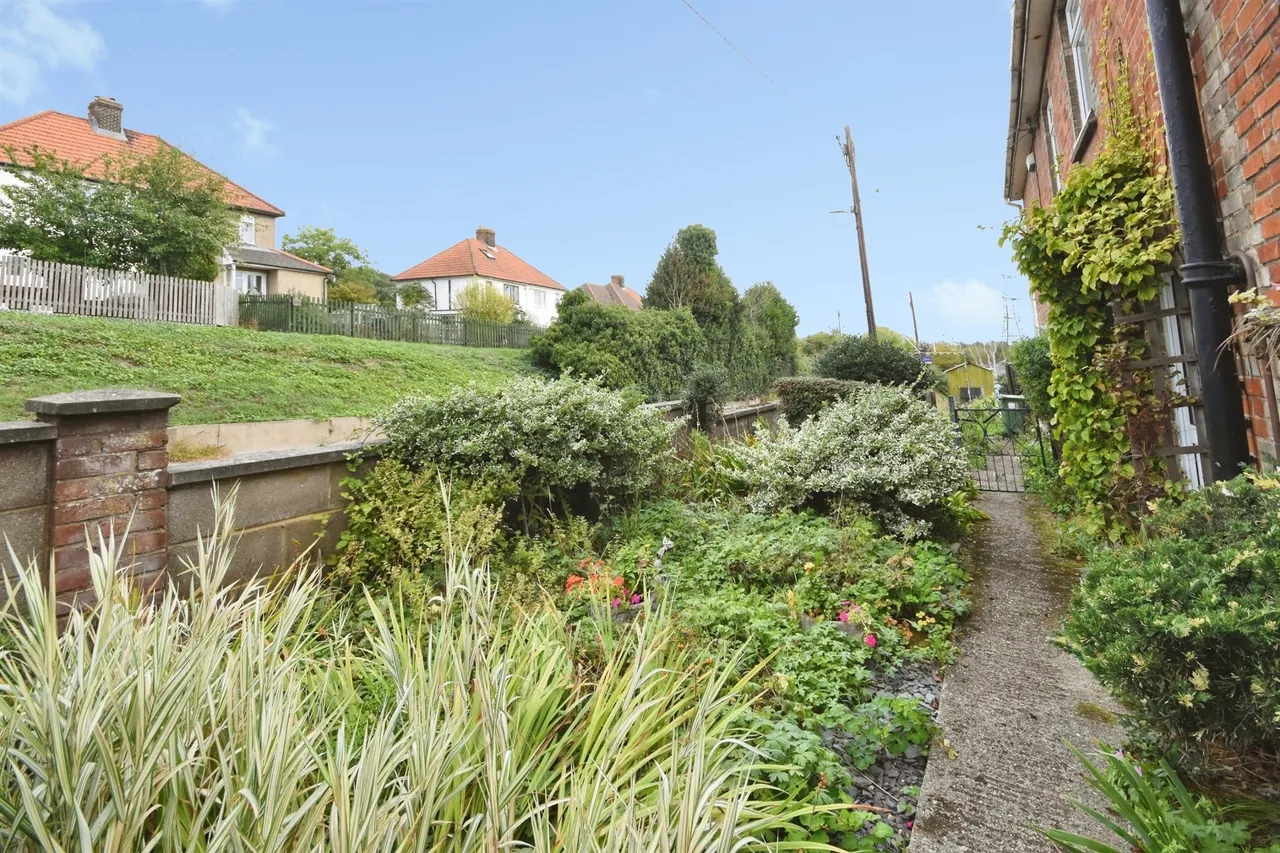 Colchester Road, White Colne, CO6, photo 16