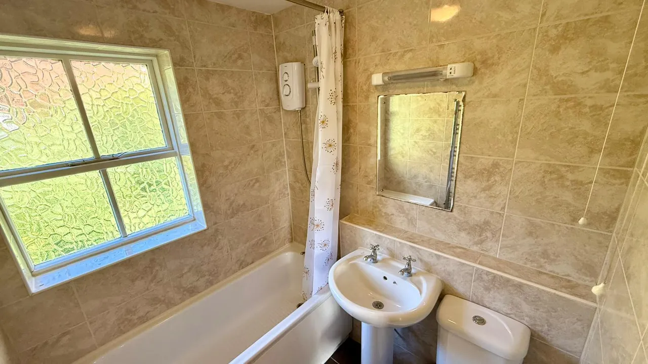 Odell Place, B5, photo 6