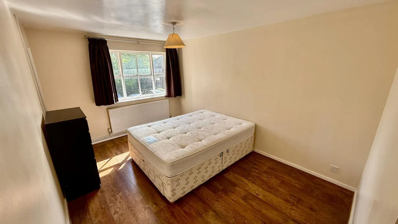 Odell Place, B5, photo 5