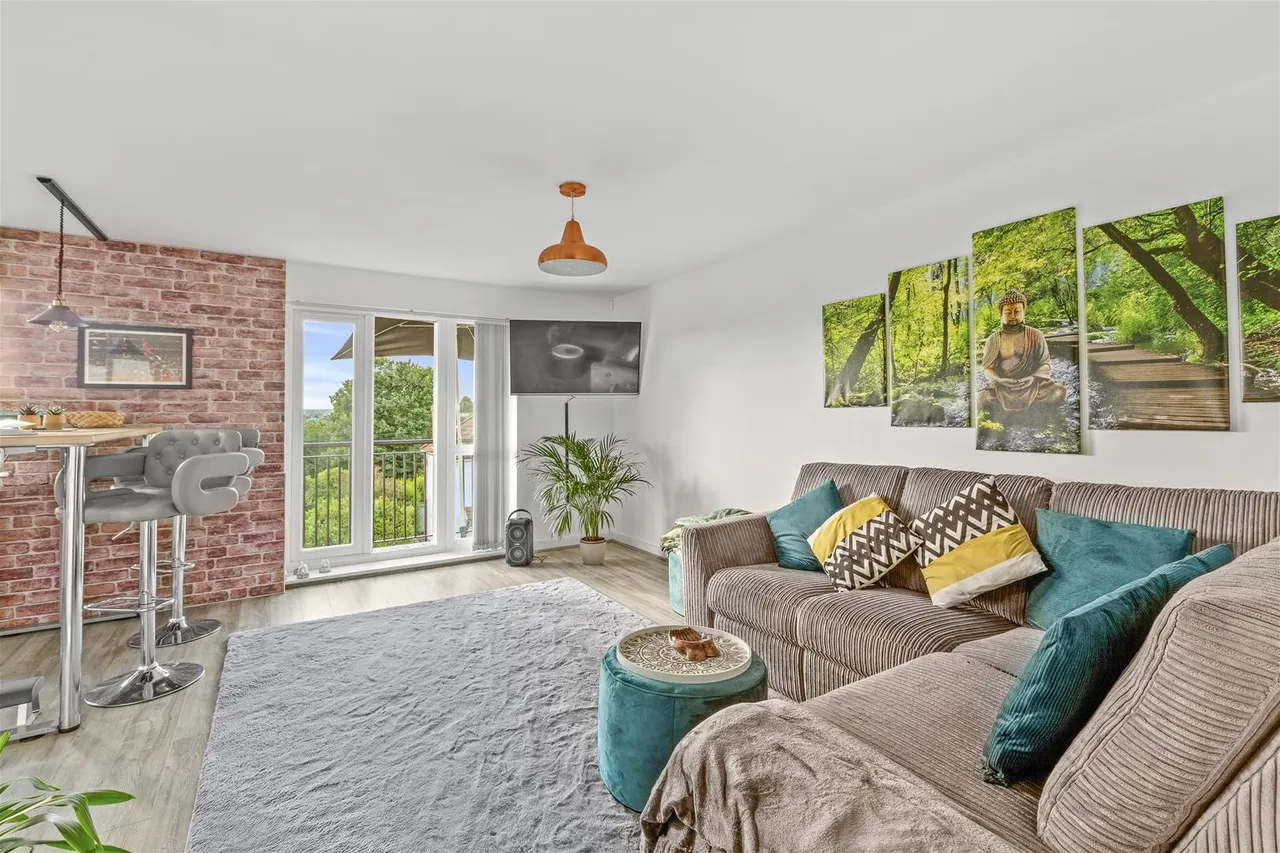 Ercolani Avenue, High Wycombe, HP13, photo 4