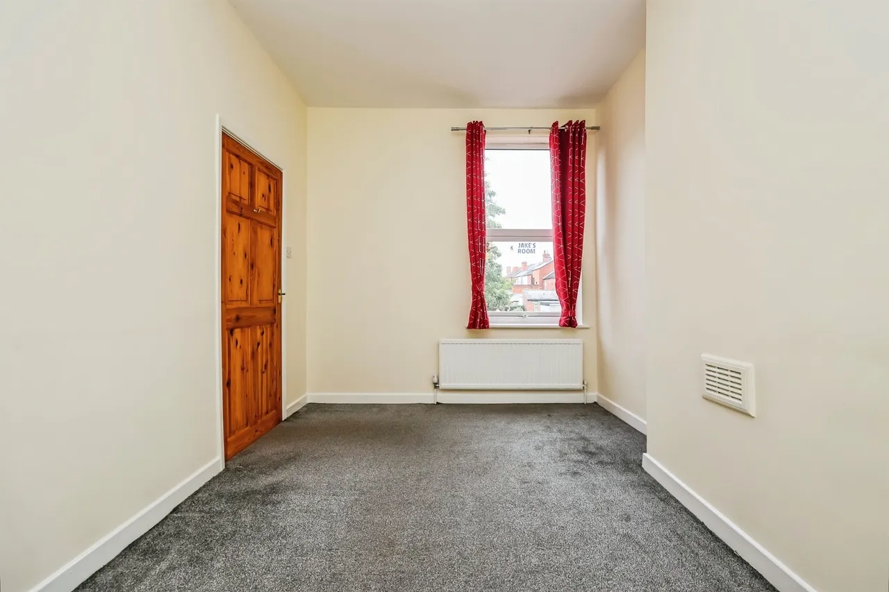 Ockerby Street, Nottingham, NG6, photo 13
