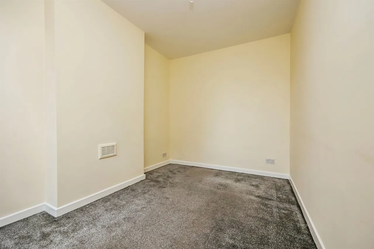 Ockerby Street, Nottingham, NG6, photo 14