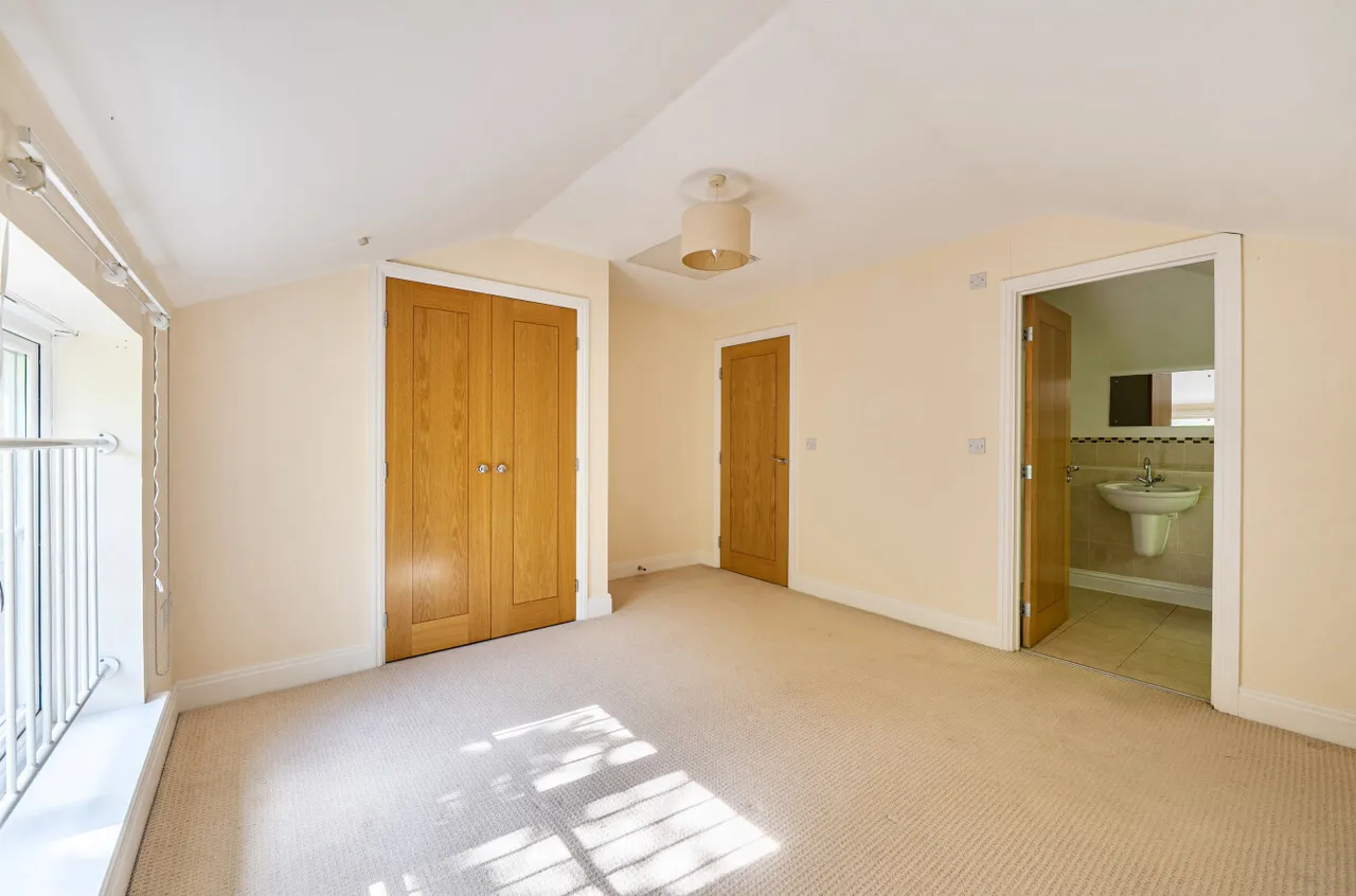 The Paddock, Itchen Abbas, SO21, photo 9