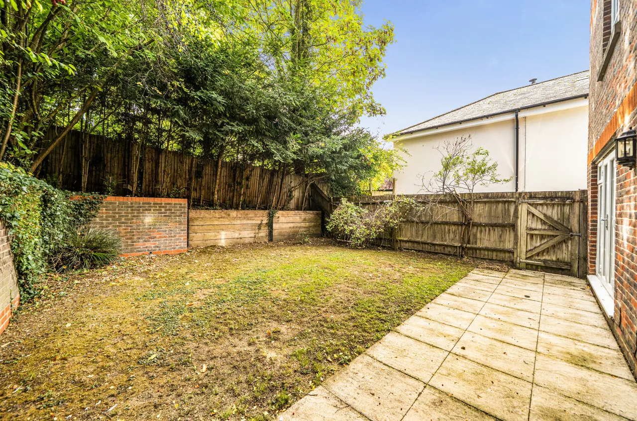 The Paddock, Itchen Abbas, SO21, photo 17