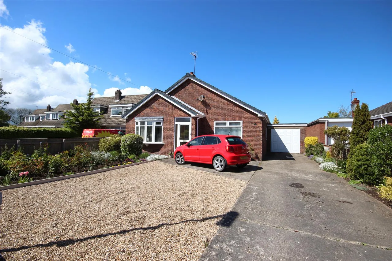 2 bed house for sale, Carlton Lane, Aldbrough